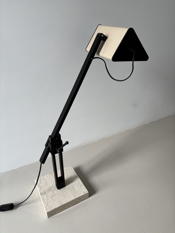 Image 1 of Lámpara de mesa industrial francesa estilo Jean Prouvé con base de mármol, años 70