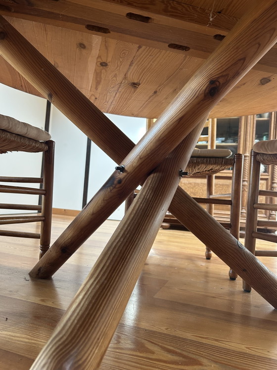Seltene XL Skandinavischer Stil Runder Kieferntisch (Ø150 Bis 188 Cm) – 70er Brutalismus – Esstische, Wood (photo 2 of 5)