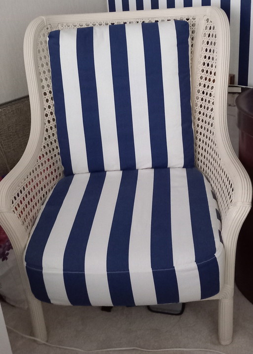 Fauteuil Manou, années 70, coussins neufs