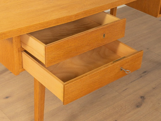 Image 1 of Bureau des années 1950, vintage