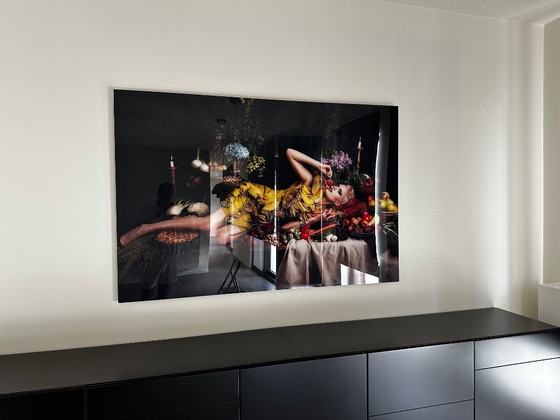 Image 1 of Marco de fotos, Consume II de Mike Ruiz