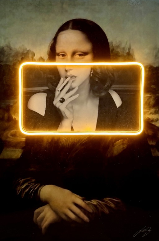 Lámpara LED de pared pop art amarilla fumando Monnalisa de Ledmansion