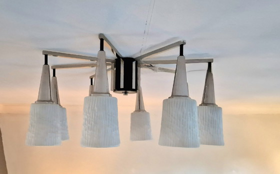 Image 1 of Lampada da soffitto vintage con 8 paralumi in vetro
