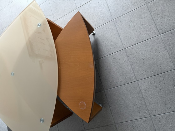 Image 1 of Leolux Joey a mis une table de salon, une chaise et un poef. 