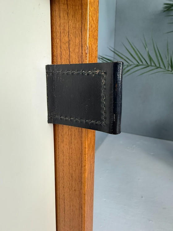 Image 1 of Florence Knoll für Knoll, Hängeschrank aus Walnussholz, Modell 123 W-1, 1947