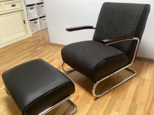 Relax fauteuil met poef