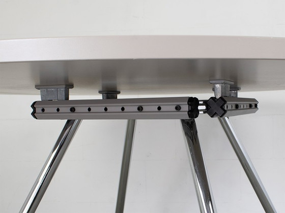 Image 1 of Vitra Ad Hoc tafel rond (120cm) design Antonio Citterio