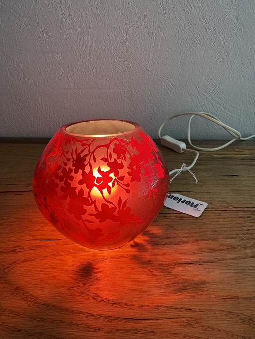 Lampada da tavolo Knubbig rosso scuro di IKEA