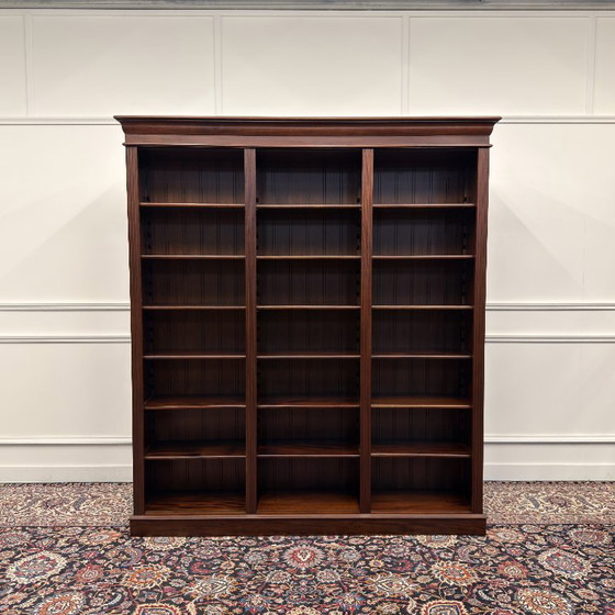Bibliothèque ouverte classique anglaise – Bois (photo 2 of 12)