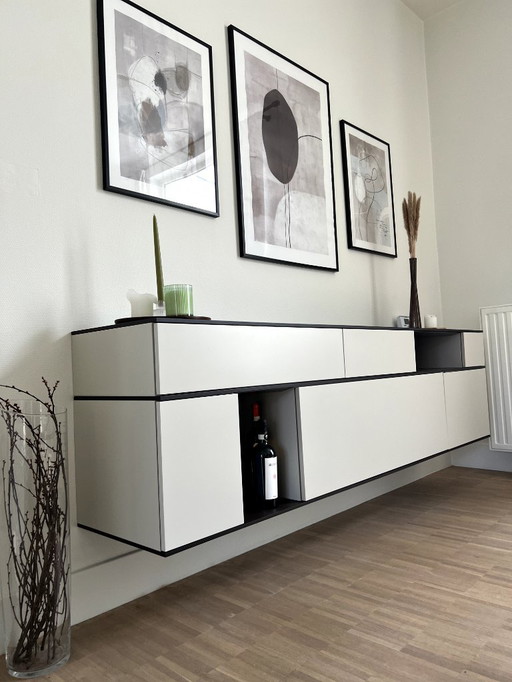 Credenza Pastoe Landscape, modello sospeso in Frassino/Rovere Marrone Soft