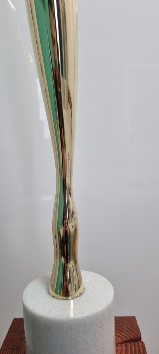 Image 1 of Escultura inspirada en Brâncuși