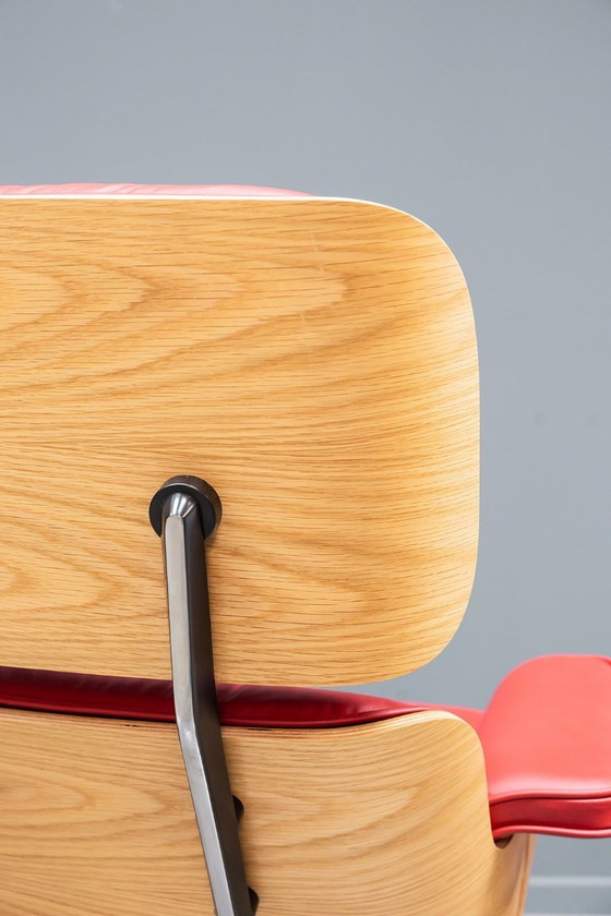 Image 1 of Sillón Eames + otomana