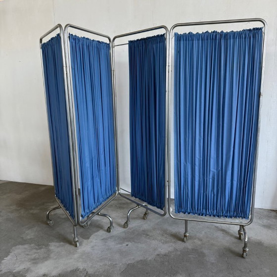 Image 1 of Chamber screen, 4 pane, chrome tube, folding