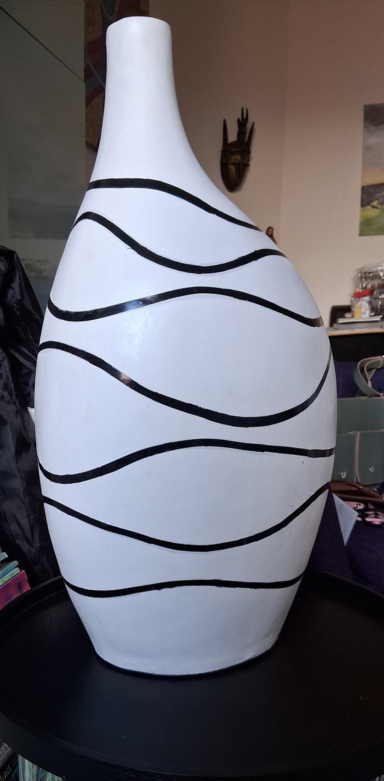 Image 1 of Schöne Keramik Pop-Art Vase in Schwarz/Weiß