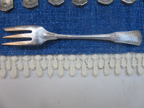 10 French Silver Plated "Metal Blanc" Small Forks Antique Art Nouveau (Ref. 080826) – Table accessories (photo 9 of 14)