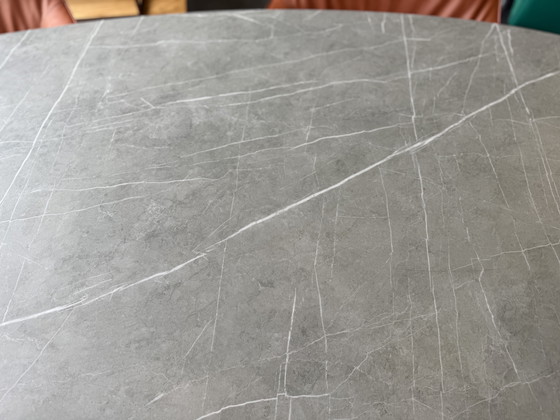 Image 1 of Harvink Fier dining table Ceramic Top