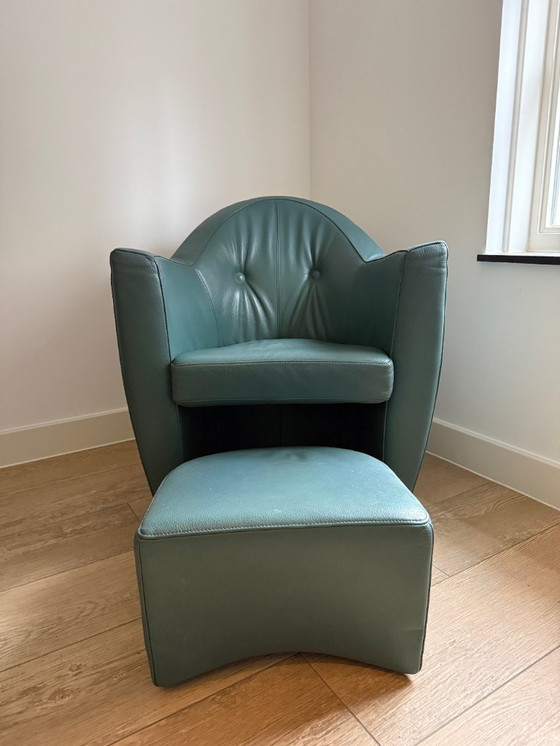 Image 1 of Sillón Leolux Carabita con reposapiés Piel verde oliva