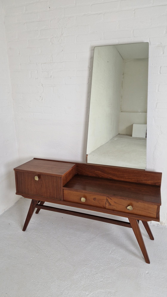 Image 1 of Vintage houten kaptafel jaren 60