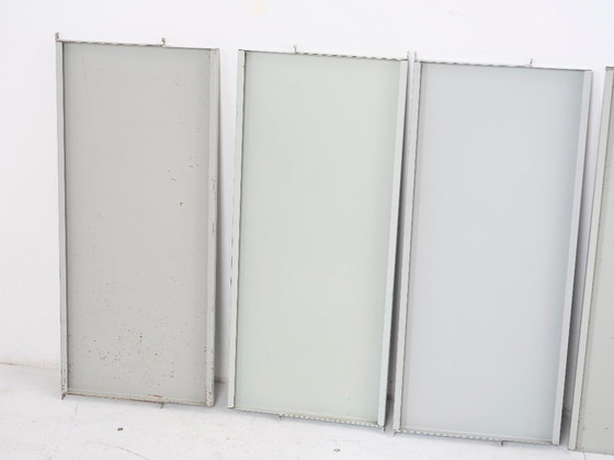 Image 1 of Estante de piso Tomado