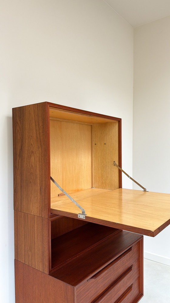 Image 1 of Vintage houten kast met lades en klep