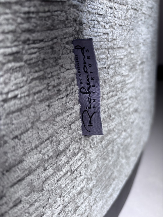 Image 1 of richmond hill park corner NIEUW