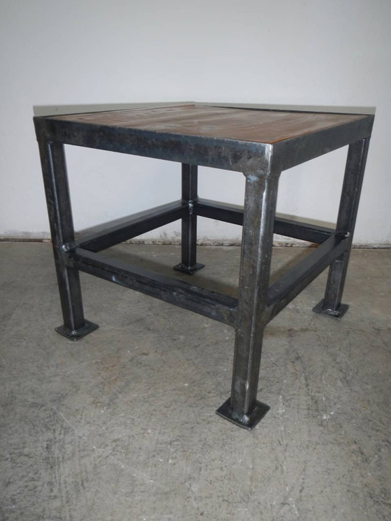 Image 1 of Paire de tabourets en bois et métal noir, années 70