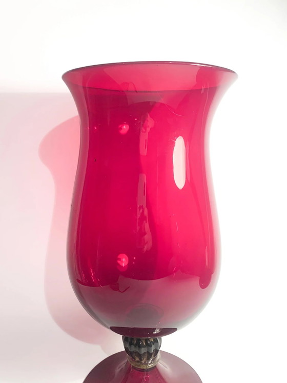 1980er Jahre mundgeblasene Bordeaux Murano Glas Kelchvase, Vasen, Murano-Glas (Foto 9 von 12)