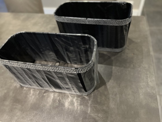 Image 1 of Nieuw: 2 Eichholtz zwsrte lampenkappen