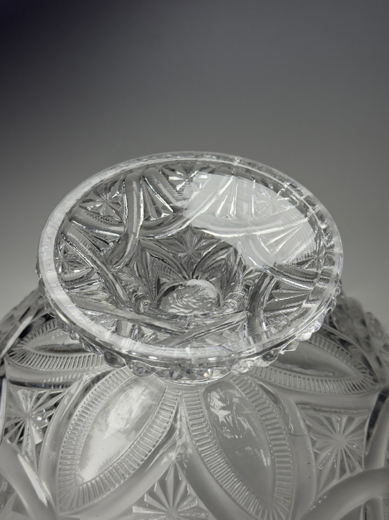 Image 1 of Val Saint Lambert Coupe à Fruits « Lucrèce » sur Pied Bas – Demi-Cristal Pressé – Catalogue 1913