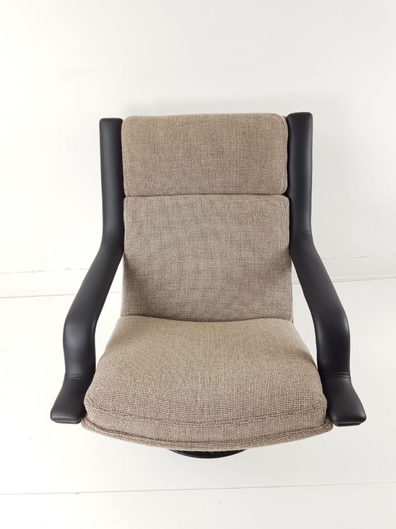 Poltrona girevole Artifort vintage in tessuto Ploeg pelle beige marrone – Poltrone, Wool, Metal (photo 8 of 10)