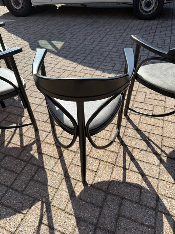 Set of 4 Thonet Triangle armchairs model 87 – Dining chairs, Skai, Wood (photo 9 of 11)