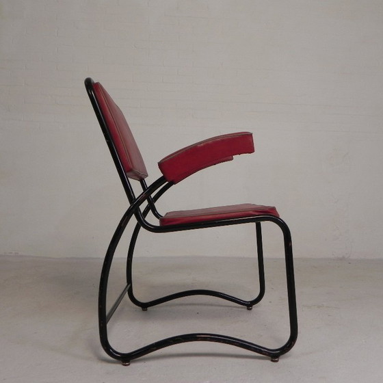 Image 1 of Conjunto de 4 sillones y mesa de centro con estructura tubular de estilo Bauhaus, década de 1950.
