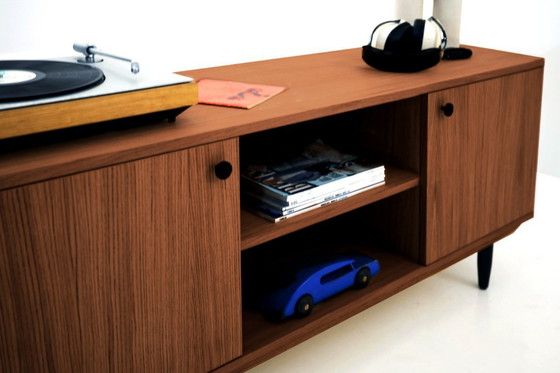 Image 1 of Dressoir gebeitst teak T-S15