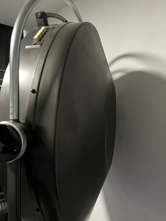 Image 1 of Lampe opératoire XXL sur trépied Nike