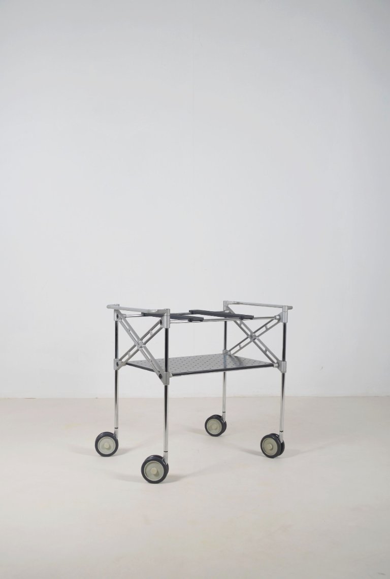 Kartell Oxo trolley designed by Antonio Citterio & Glen Oliver Löw