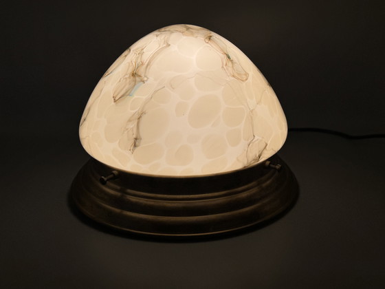 Image 1 of Vintage gemarmerde plafondlamp – elegantie in glas en messing