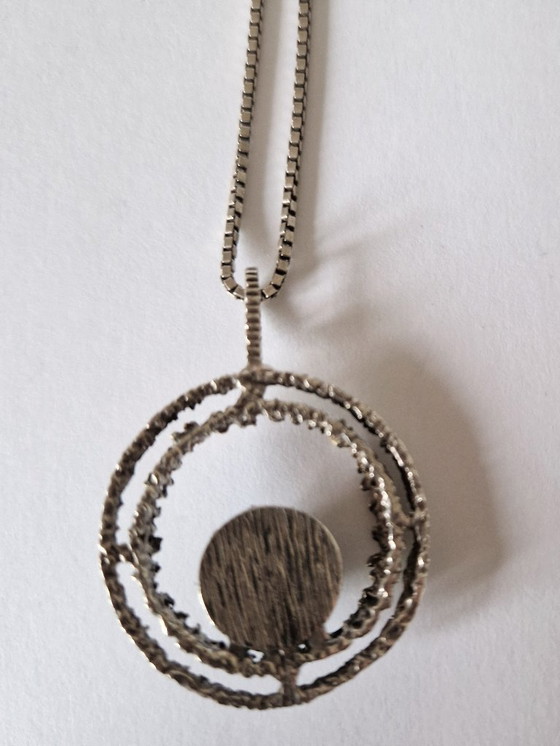 Image 1 of Silberner brutalistischer dänischer Anhänger mit Lapislazuli und passender Halskette