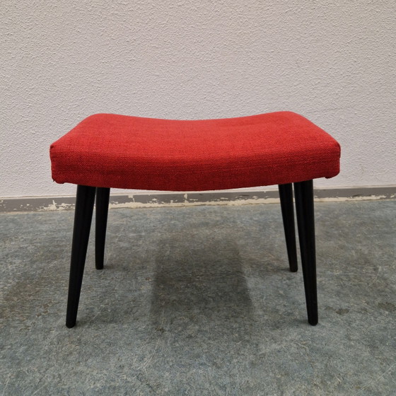 Fifties Vintage Red Footstool – Textile, Wood (photo 3 of 9)