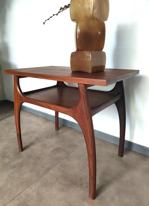 Mid century tafeltje teak