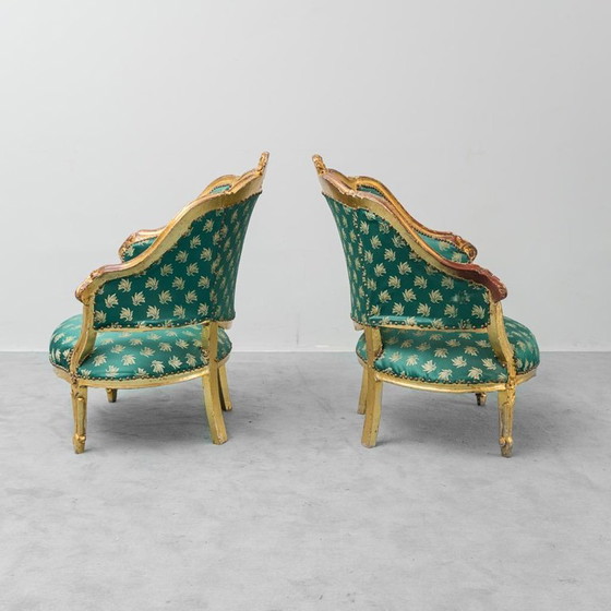 Image 1 of TWEE FAUTEUILS IN LOUIS XV-STIJL IN GOUD MET VINTAGE GROENE STOF