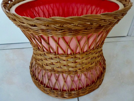 Image 1 of Leuke vintage jaren 70 naaimand / naaikorf, origineel en compleet.