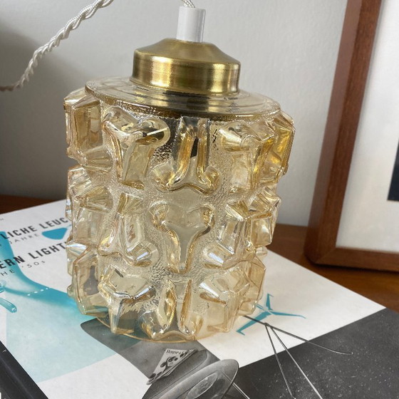 Image 1 of antica lampada portatile a forma di tulipano in vetro dorato