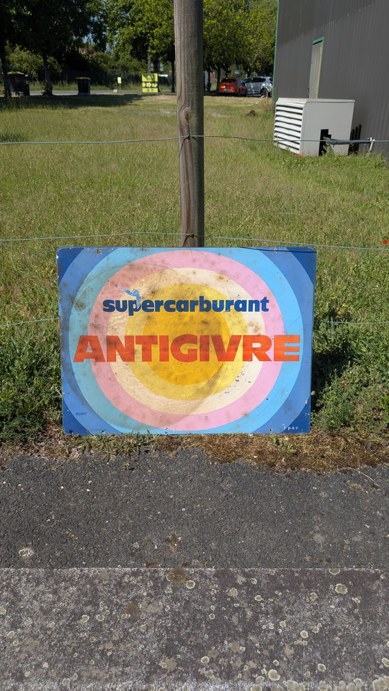 Image 1 of Ipac Vernier enamelled plate with "Supercarburant Antigivre" paper visual