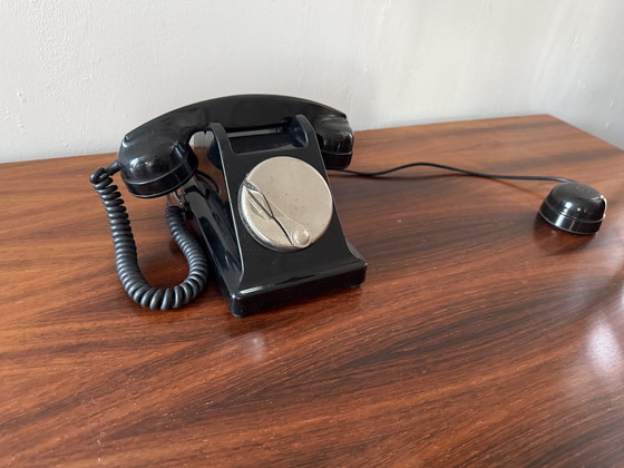 Image 1 of Teléfono PTT francés de 1961 – Diseño industrial de baquelita con timbre externo