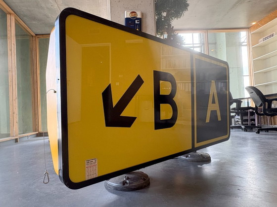 Image 1 of Boîte lumineuse d'origine pour piste d'aéroport