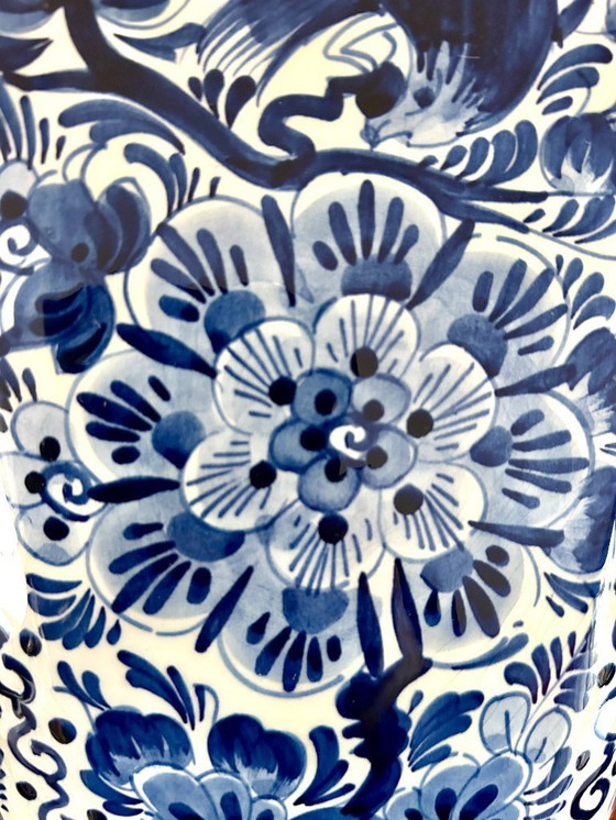 Image 1 of Vase monumental de Delft avec couvercle – peint à la main – 50 cm de haut