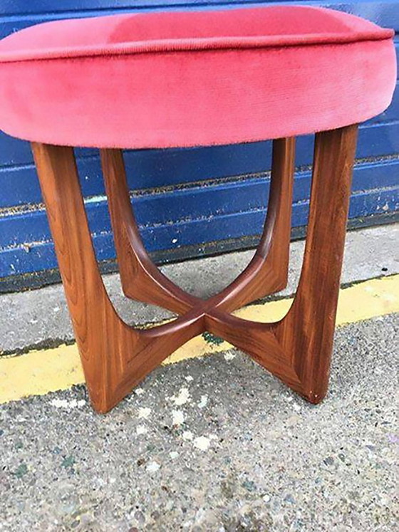 Mid-Century Danish Teak Ottoman by Kofod Larsen for G Plan, 1960s, G-Plan, Footstools & poufs, Pink (photo 3 of 3)