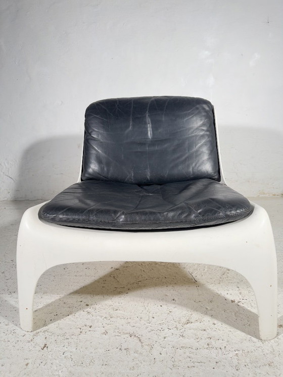 Iconiche poltrone lounge in fibra di vetro degli anni '70, in stile "era spaziale", di Carl Straub. (photo 11 of 14)