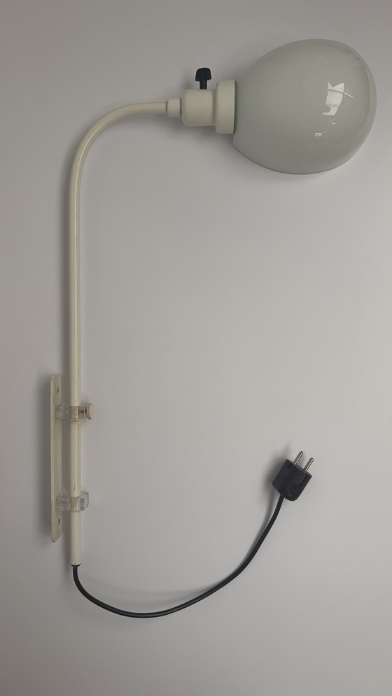Image 1 of Lampada da parete vintage di design bianco Vetro metallico Vetro lattiginoso