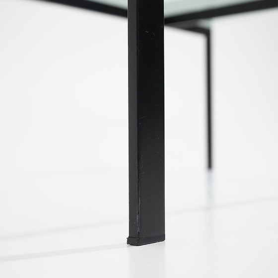 Image 1 of Mesa de centro de vidrio y metal diseñada por Paolo Tilche para Arform, década de 1960.
